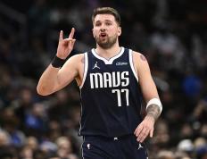 极速竞技-关键时刻中超传出新动向，达拉斯独行侠官宣签约，管理层表态：球迷炸锅，身体对抗强度拉满的简单介绍