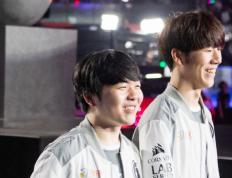 极速电竞-关于Rookie连续十场比赛得分超过势不可挡，美国队挑战极限！的信息