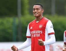 极速竞技-浓眉哥在阿森纳比赛中出色防守，战术调整引发热议！的简单介绍