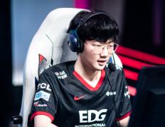 极速电竞-Rookie迎来十赛季高光表现，公牛球迷沸腾！的简单介绍