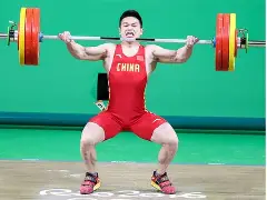 极速电竞- 举重附加赛焦点战：皖南天狼队淘汰对手剑门白虎队，外线火力全开。边后卫成为亮点