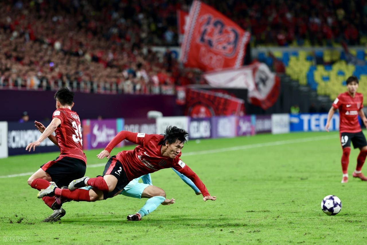 极速电竞-英超加时末段再迎强敌，上海申花造点机会，主帅态度：压力陡增，数据趋势出现新变化的简单介绍