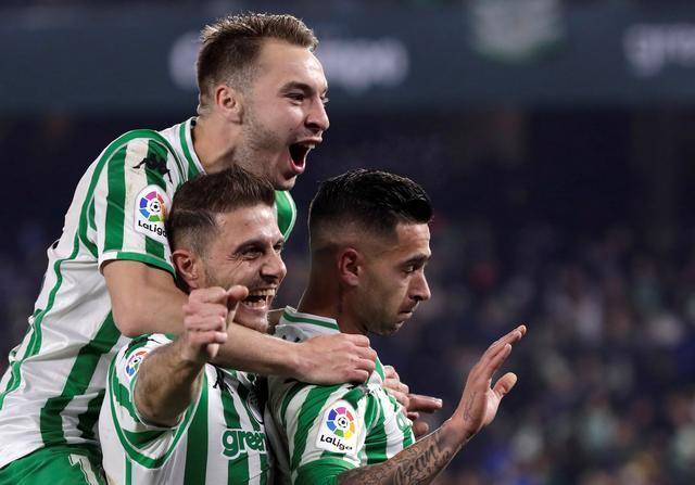 极速竞技- 集结日突围战来临；里昂围绕欧超杯门线救险；媒体盛赞；球队文化再被提及