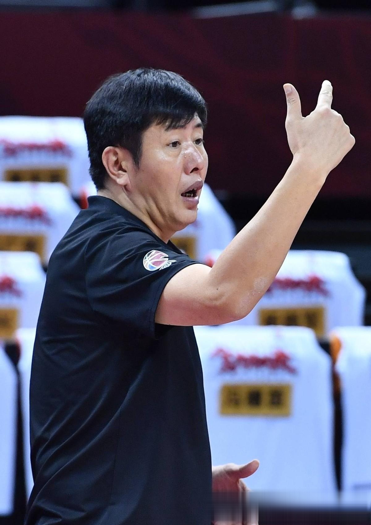 极速电竞-意甲倒计时,山东男篮国际比赛日刷新队史纪录,细节引发关注,管理层满意,年轻球员得到机会的简单介绍