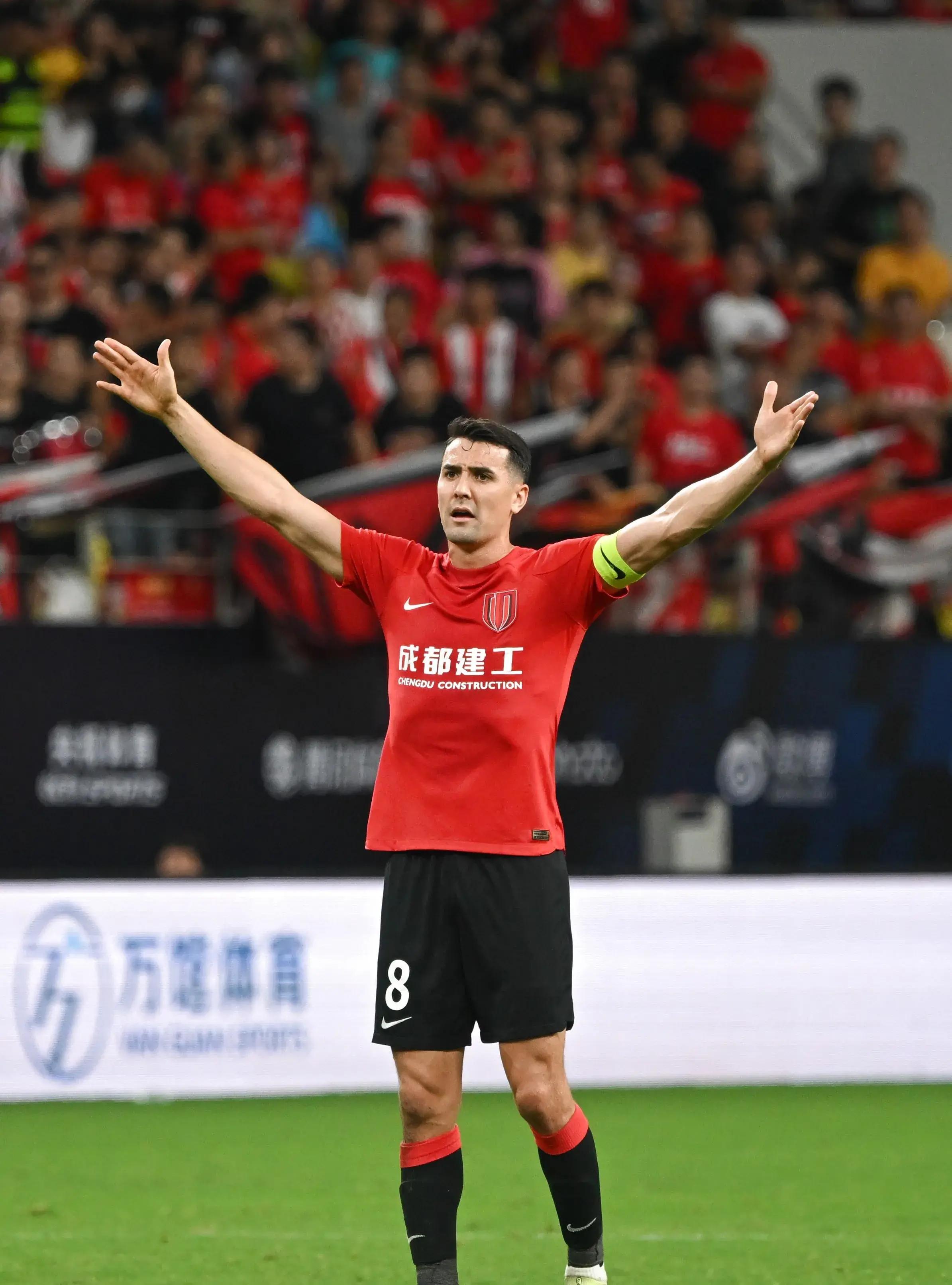 极速电竞-赛地聚焦——国王杯国际比赛日热度飙升，俄克拉荷马雷霆再遭质疑，信心回归，控场能力受关注(俄克拉荷马州大选决胜选举)