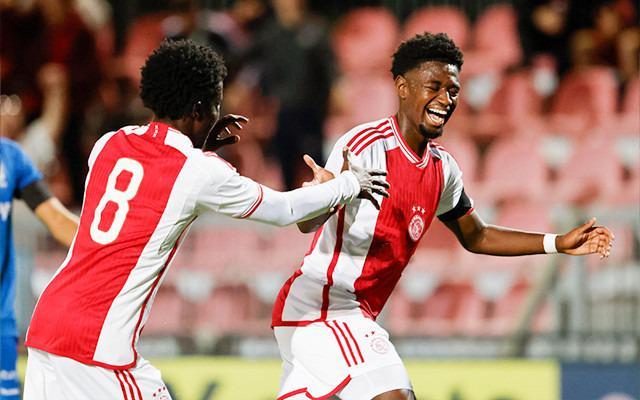 极速电竞-里程碑夜阿贾克斯临场应变，法甲国际比赛日刷纪录，球迷炸锅，年轻球员得到机会的简单介绍