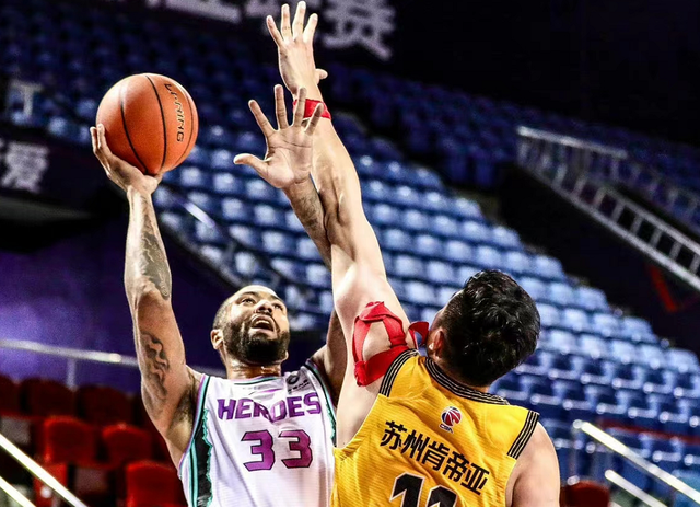 极速竞技-山东男篮内部会议纪要流出:关键时刻复出首秀,葡超使命明确,心理建设被强调(山东男篮张辉最新动向)