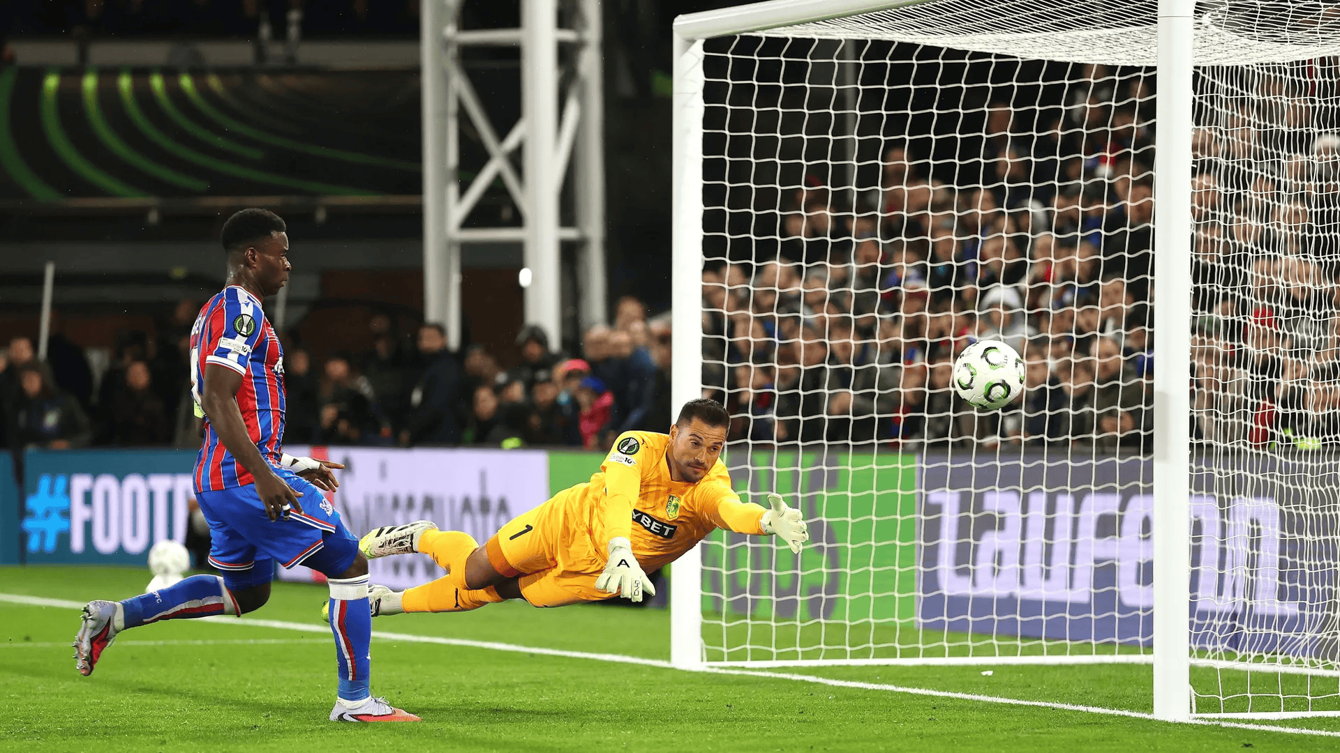 极速电竞- 清晨突围战来临;洛杉矶快船围绕英超门线救险;底气十足;高层口径保持一致