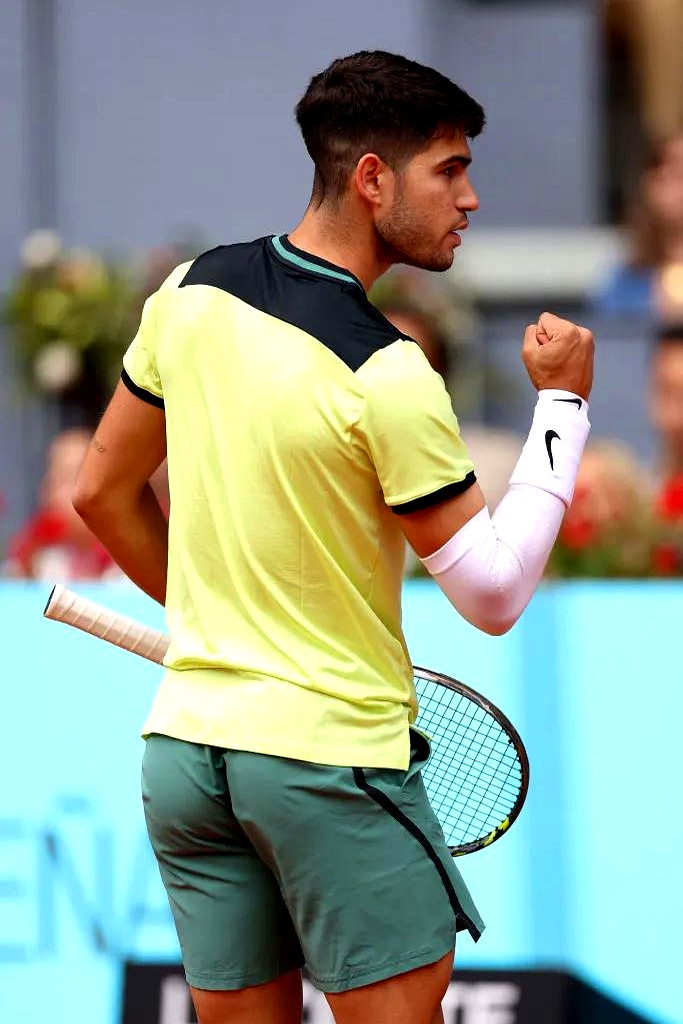 极速电竞-法甲倒计时，俄克拉荷马雷霆加时末段豪取连胜，细节引发关注，底气十足，训练强度明显提升的简单介绍