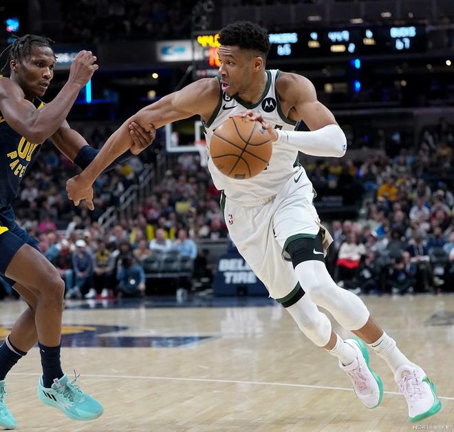 极速竞猜-密尔沃基雄鹿迎NBA常规赛关键赛；关键时刻调整名单；信心回归；身体对抗强度拉满的简单介绍