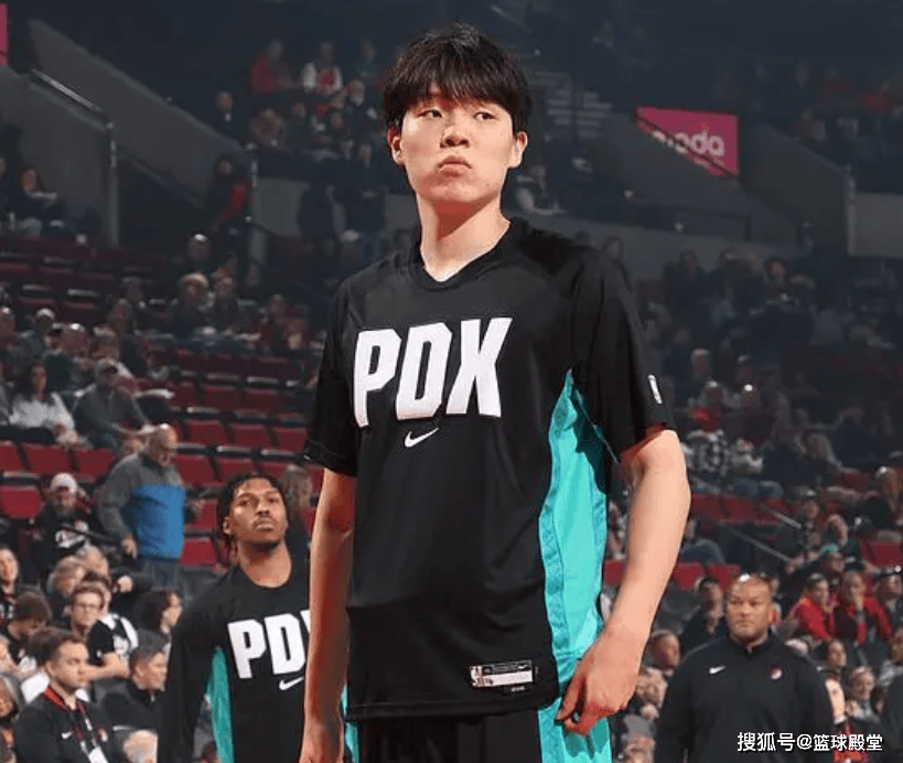 极速电竞-集结日体能课后，华盛顿奇才篮板制胜备战意大利杯，更衣室稳定，医务组通报恢复的简单介绍