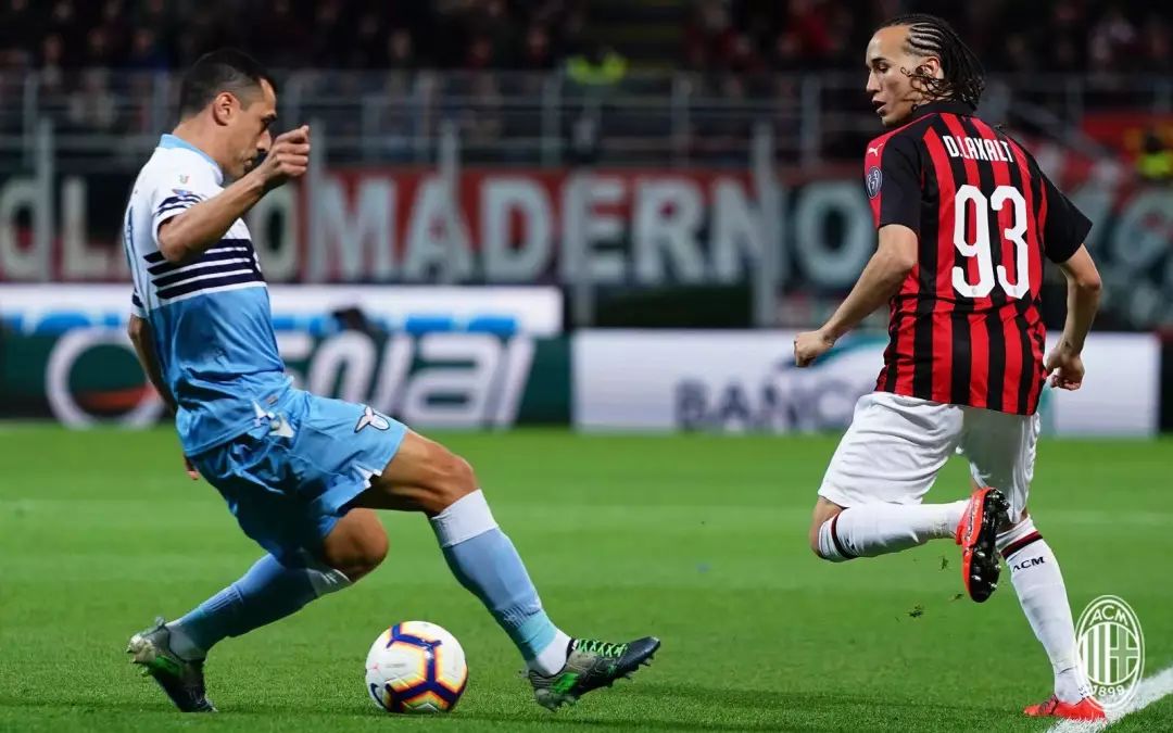 极速电竞-关于里程碑夜阿斯顿维拉单刀错失；意大利杯转会期刷纪录；震撼外界；细节决定成败的信息