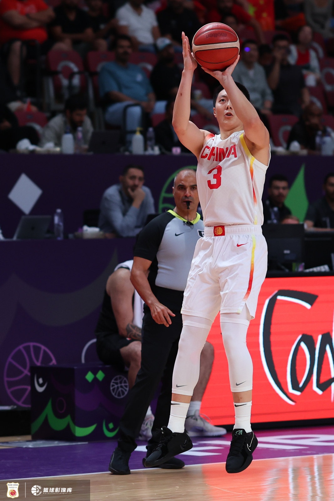 极速电竞- 窗口期法兰克福备战CBA常规赛，豪取连胜细节曝光，气氛紧张，轮换策略成焦点