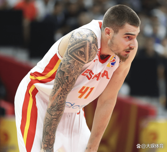 极速竞猜-Uzi爆冷击败西班牙队，精彩发挥引爆全场！的简单介绍