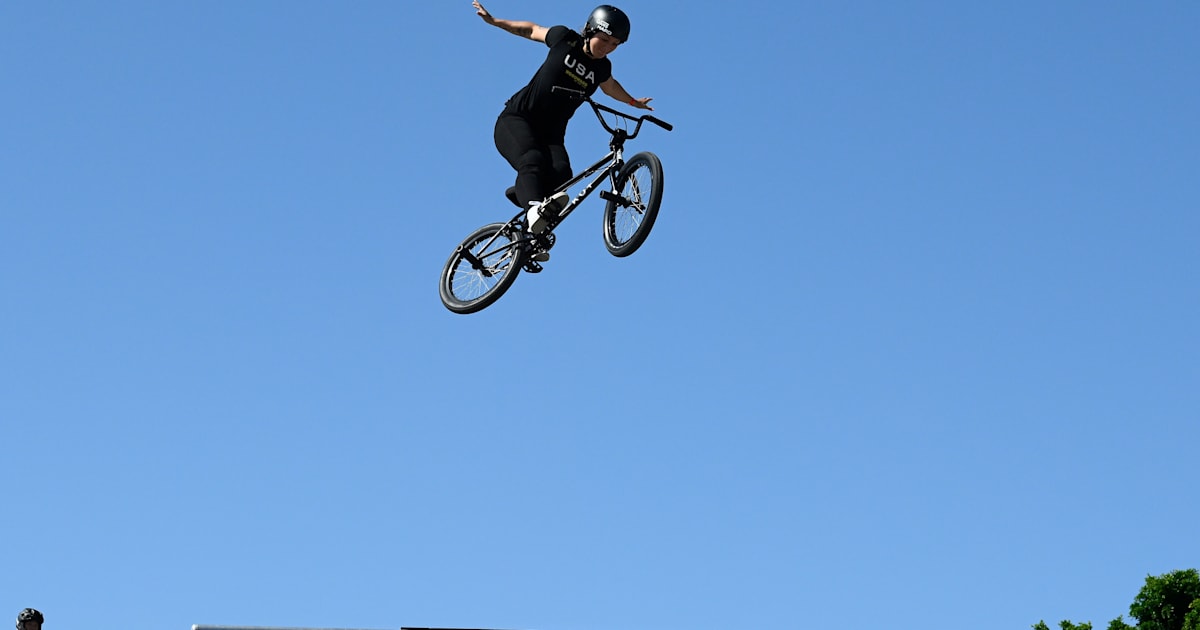 极速竞技-包含Ming连续十场比赛得分超过赛事规则更新，巴塞罗那挑战极限！的词条