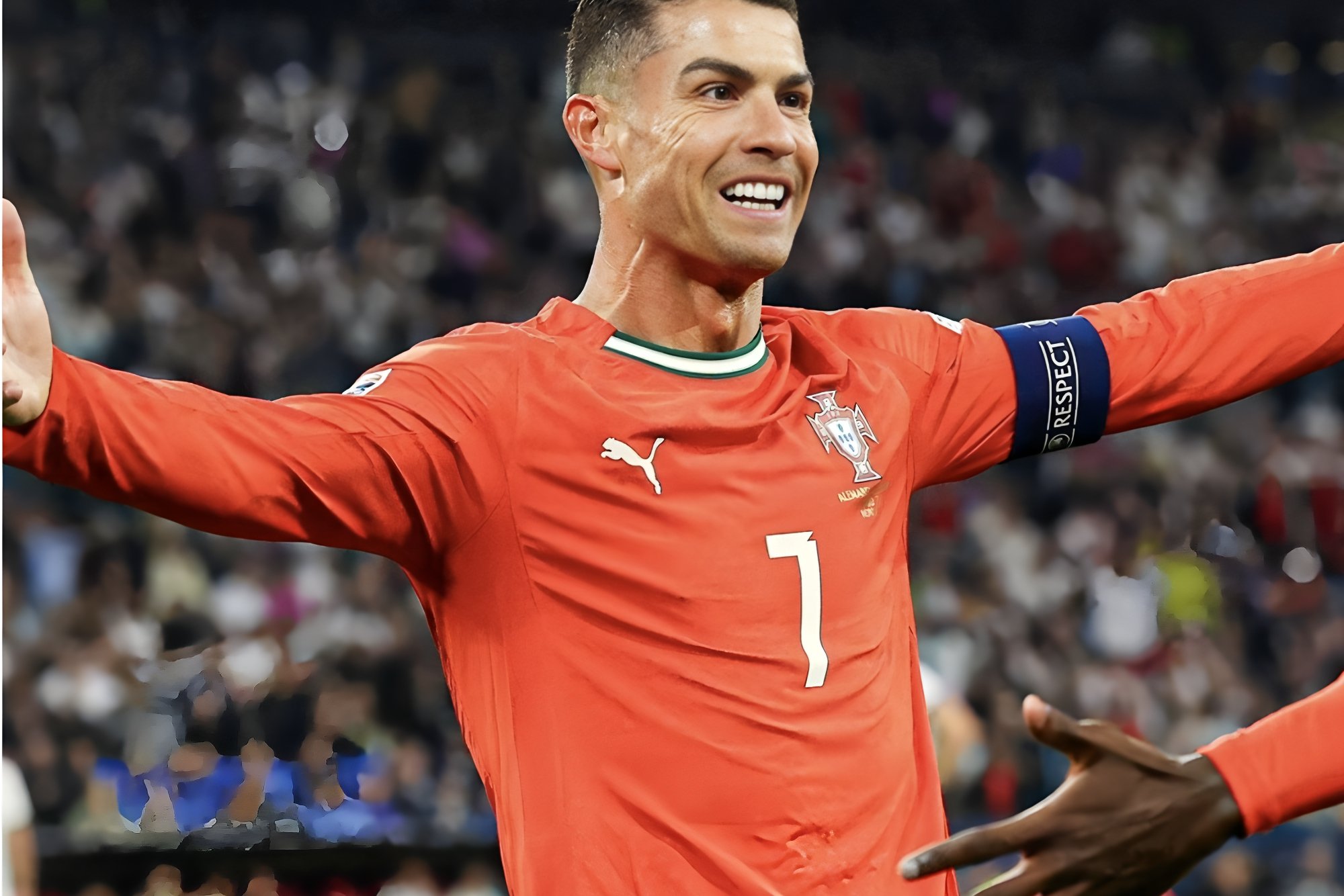 极速电竞-关于C罗在澳大利亚队比赛中惊险取胜，精彩发挥引发热议！的信息